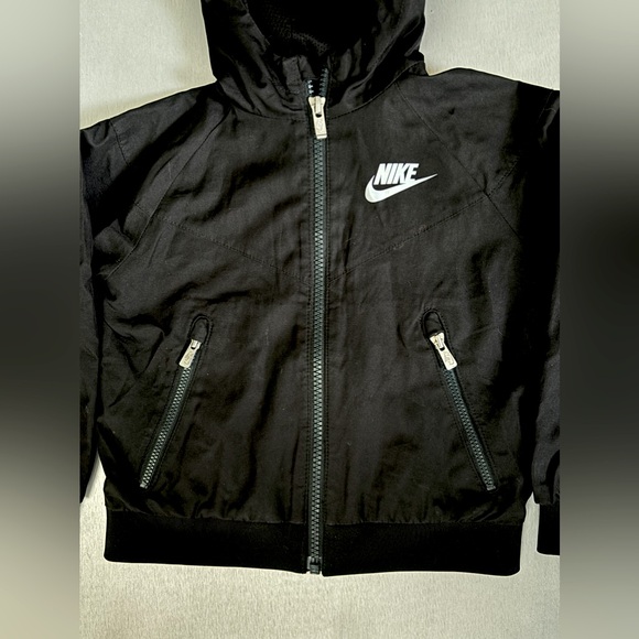 Nike Black hooded jacket 3T - Picture 11 of 11